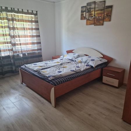 Rajmund Vendeghaz Villa Balatonkeresztúr Rom bilde